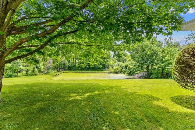 8252 Maple Road, Clay, NY 13041