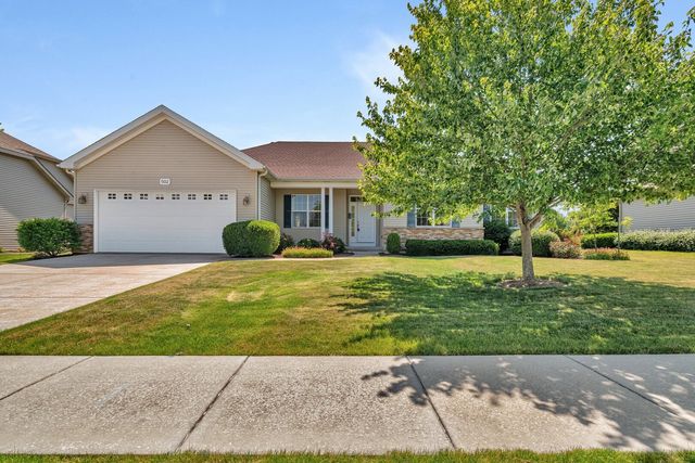 502 Birchwood Drive, Yorkville, IL 60560