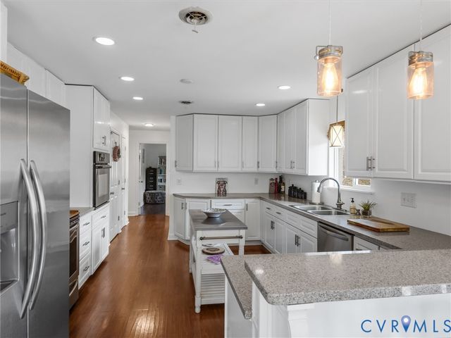 5823 Stanbrook Dr, North Chesterfield, VA 23234