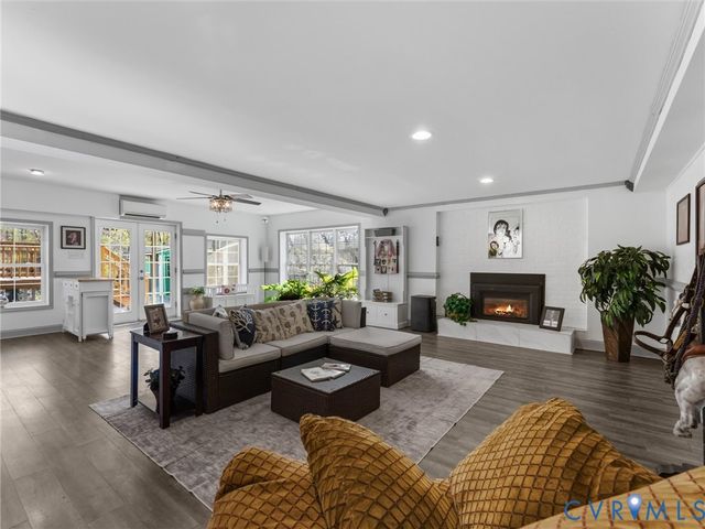 5823 Stanbrook Dr, North Chesterfield, VA 23234