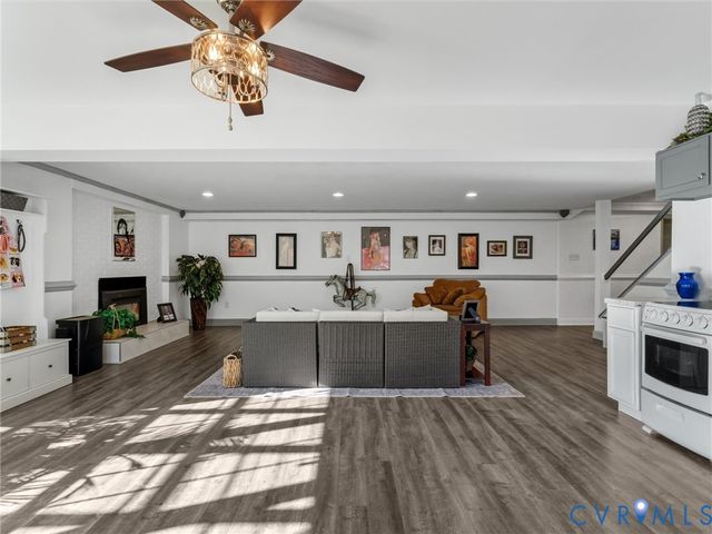 5823 Stanbrook Dr, North Chesterfield, VA 23234