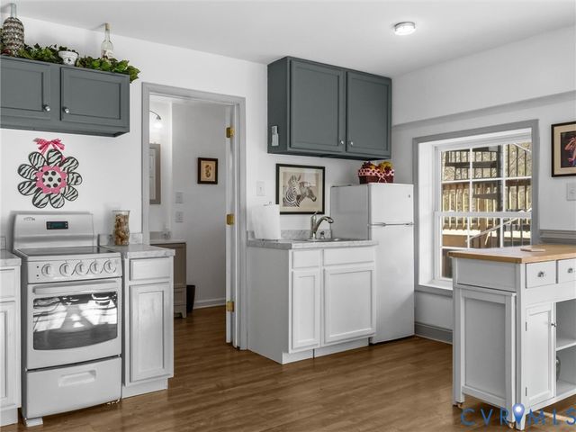 5823 Stanbrook Dr, North Chesterfield, VA 23234