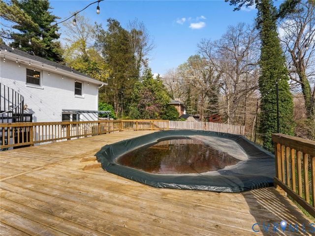 5823 Stanbrook Dr, North Chesterfield, VA 23234