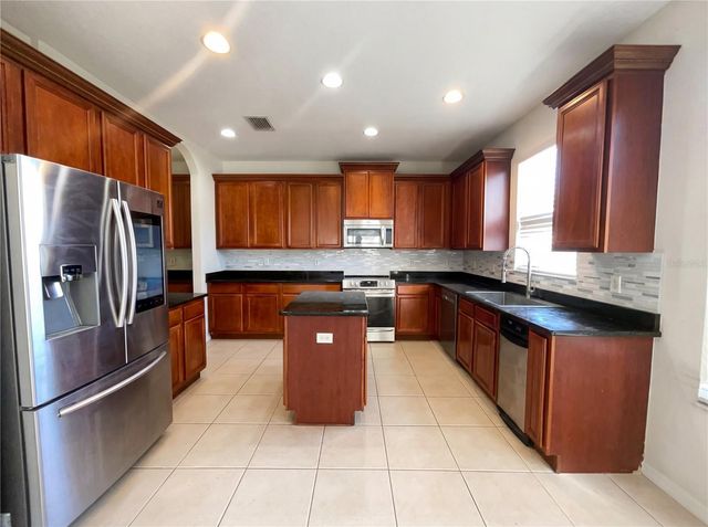 18010 JAVA ISLE DRIVE, Tampa, FL 33647