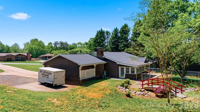 110 Joyceton Church Road SW, Lenoir, NC 28645