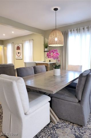 1376 W 74th Street, Cleveland, OH 44102