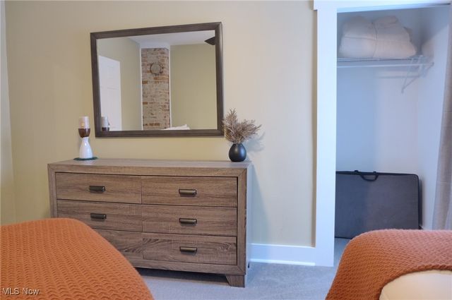 1376 W 74th Street, Cleveland, OH 44102