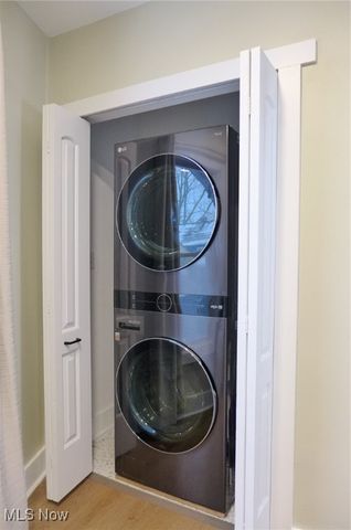 1376 W 74th Street, Cleveland, OH 44102