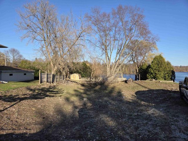 505 Dewey Avenue, Watertown, WI 53094