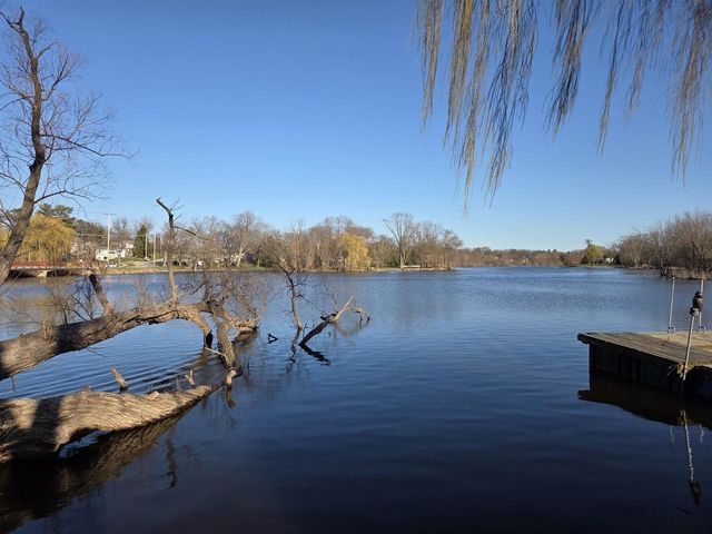 505 Dewey Avenue, Watertown, WI 53094