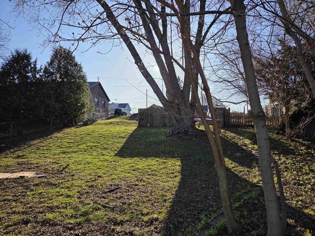 505 Dewey Avenue, Watertown, WI 53094