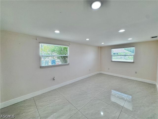 1275 Gramac DR, North Fort Myers, FL 33917
