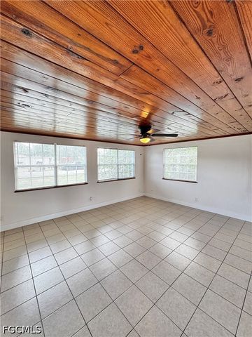 1275 Gramac DR, North Fort Myers, FL 33917