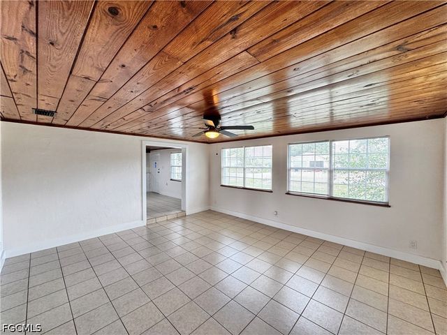 1275 Gramac DR, North Fort Myers, FL 33917