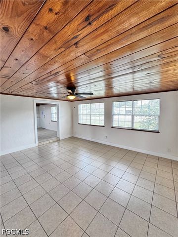 1275 Gramac DR, North Fort Myers, FL 33917