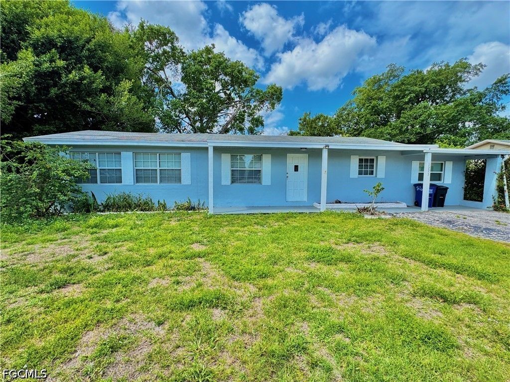 1275 Gramac DR, North Fort Myers, FL 33917