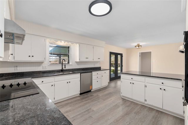 102 James Boulevard, Early, TX 76802