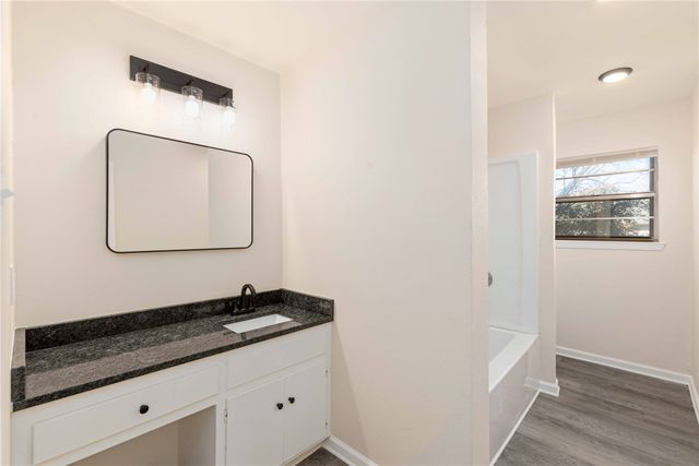 102 James Boulevard, Early, TX 76802