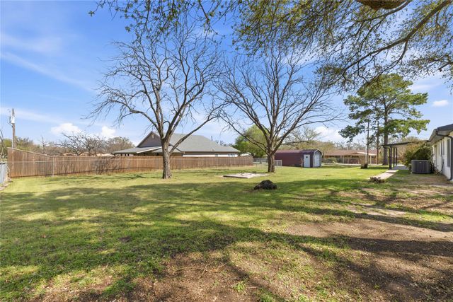 102 James Boulevard, Early, TX 76802