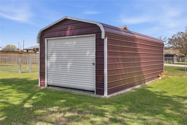 102 James Boulevard, Early, TX 76802