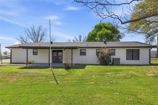 102 James Boulevard, Early, TX 76802