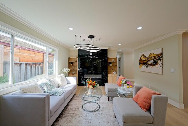 922 Iris Avenue, Sunnyvale, CA 94086