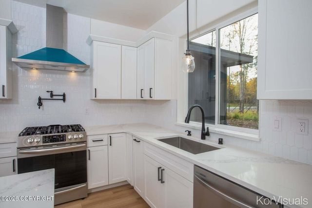 10391 E Arkose Peak Drive, Palmer, AK 99645