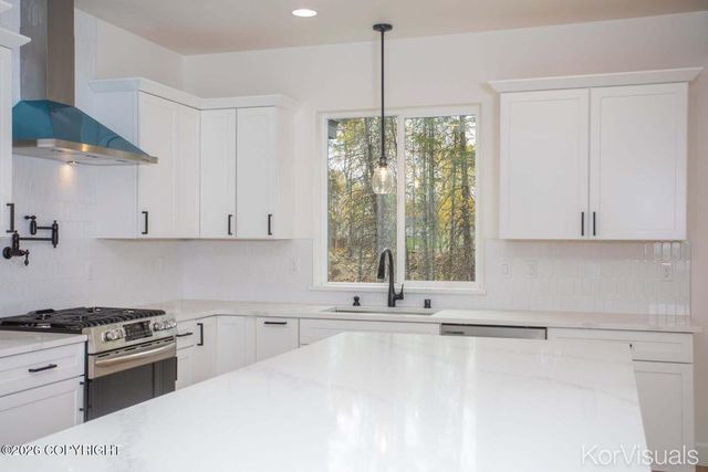 10391 E Arkose Peak Drive, Palmer, AK 99645