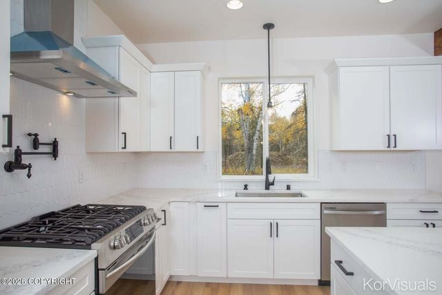 10391 E Arkose Peak Drive, Palmer, AK 99645