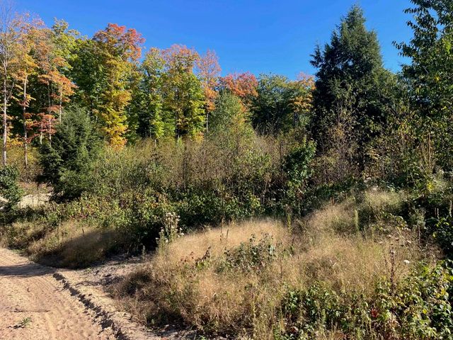 8762 Hemlock Hill Drive, Traverse City, MI 49685