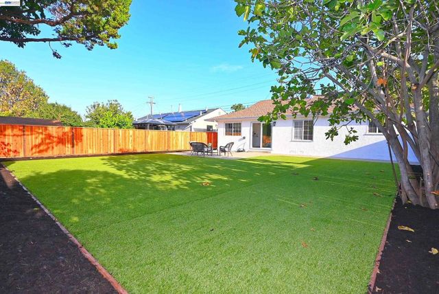 361 Tippecanoe Ave, Hayward, CA 94544