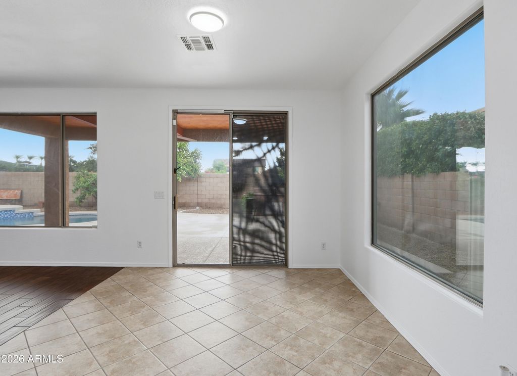 85 W GOLDFINCH Way, Chandler, AZ 85286 — photo 5