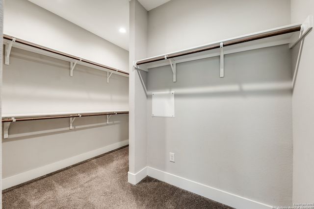 1511 E Sandalwood Ln Unit 14, San Antonio, TX 78209