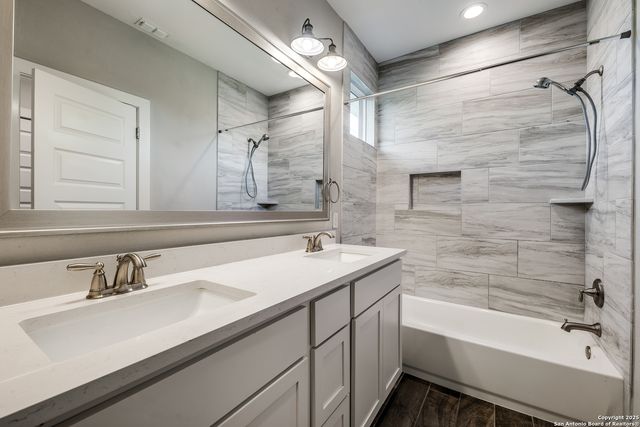 1511 E Sandalwood Ln Unit 14, San Antonio, TX 78209