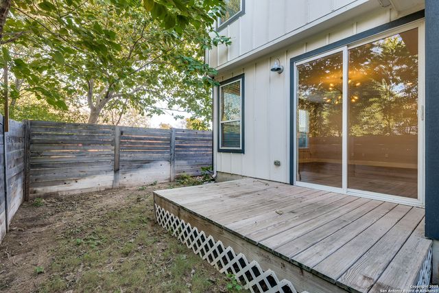 1511 E Sandalwood Ln Unit 14, San Antonio, TX 78209