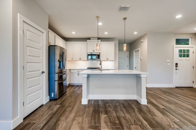 1511 E Sandalwood Ln Unit 14, San Antonio, TX 78209