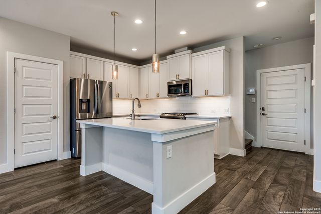 1511 E Sandalwood Ln Unit 14, San Antonio, TX 78209