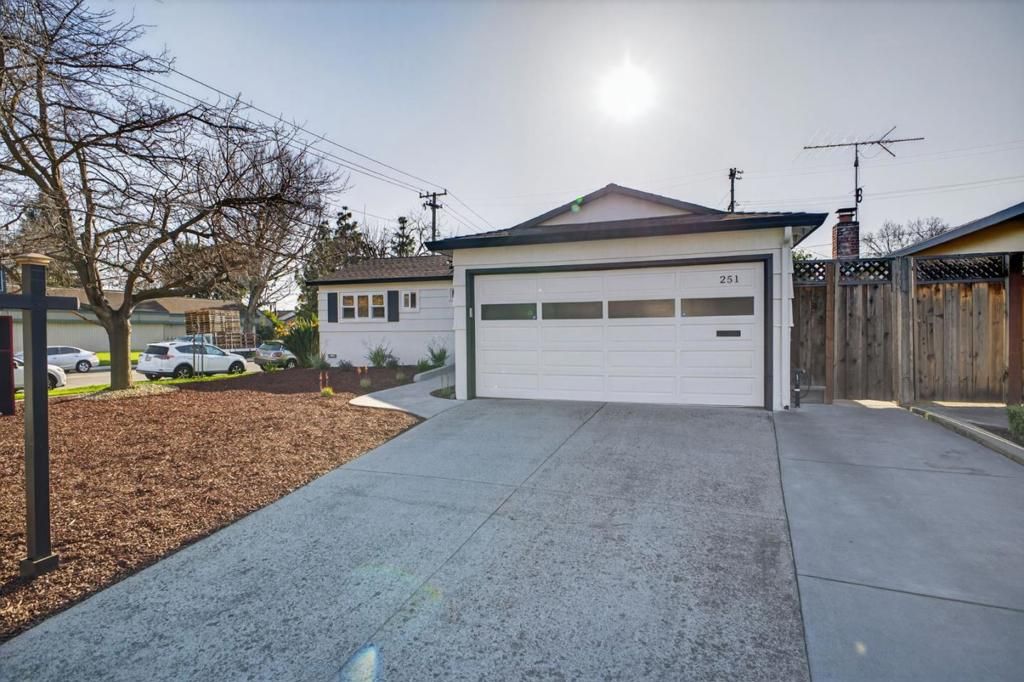 Image 2 of property listing at 251 Pennyhill Drive, San Jose, CA 95127