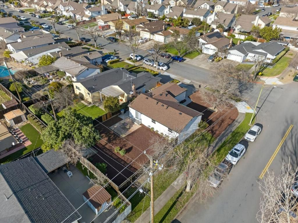 Image 30 of property listing at 251 Pennyhill Drive, San Jose, CA 95127