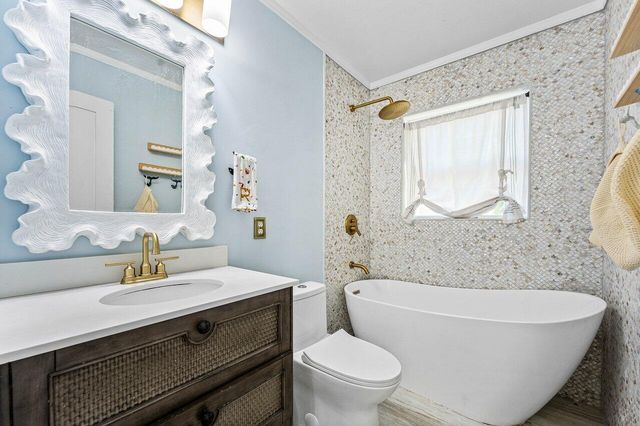 102 NE 22nd Street, Delray Beach, FL 33444