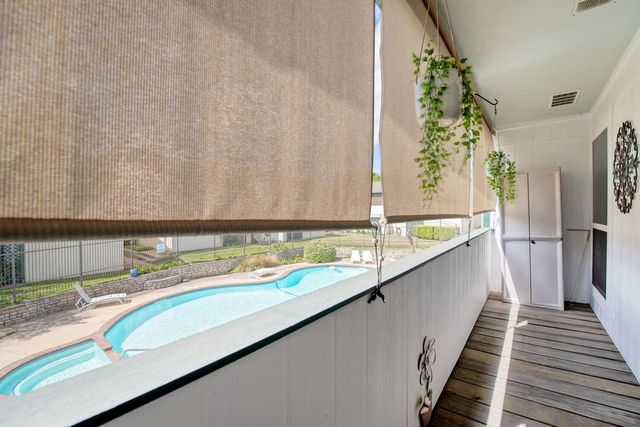 6718 Silvermine DR 1004, Austin, TX 78736