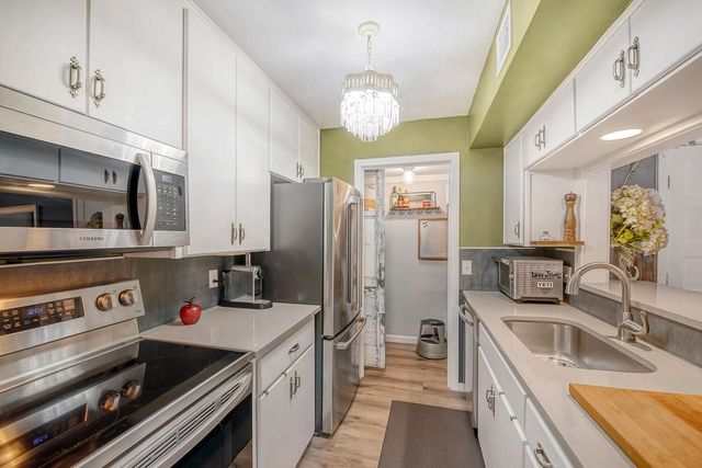 6718 Silvermine DR 1004, Austin, TX 78736