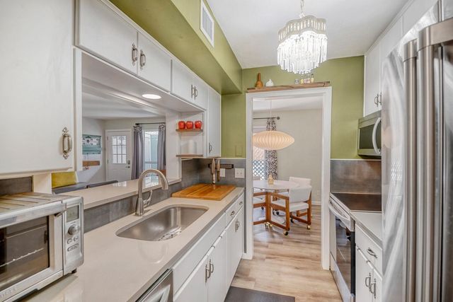 6718 Silvermine DR 1004, Austin, TX 78736