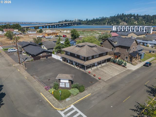 220 Nw SPRING St, Waldport, OR 97394
