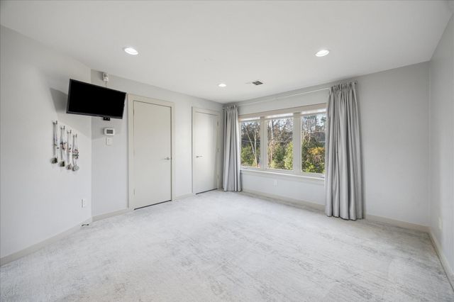 37 E Broad Oaks, Houston, TX 77056