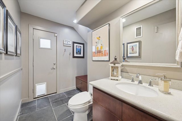 37 E Broad Oaks, Houston, TX 77056