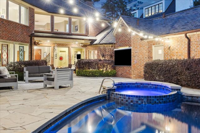 37 E Broad Oaks, Houston, TX 77056