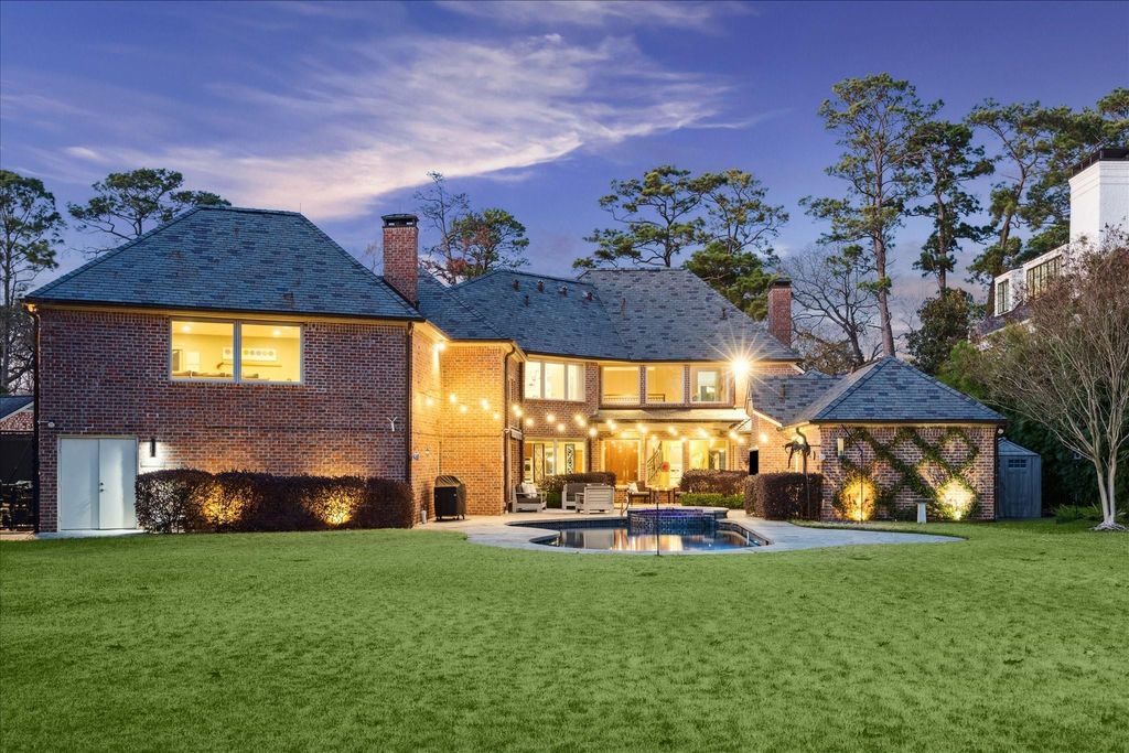 37 E Broad Oaks, Houston, TX 77056