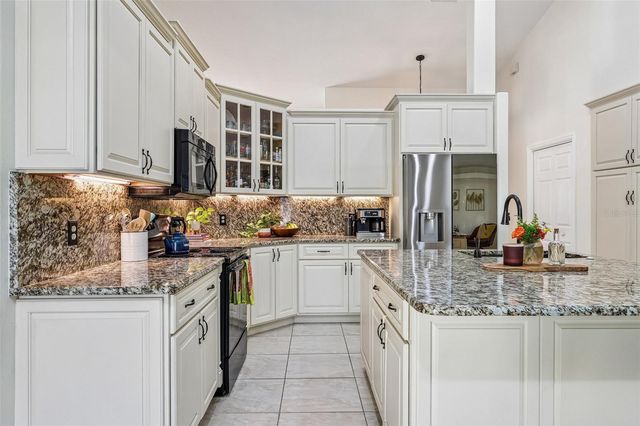 64 LAKE DIAMOND BOULEVARD, Ocala, FL 34472