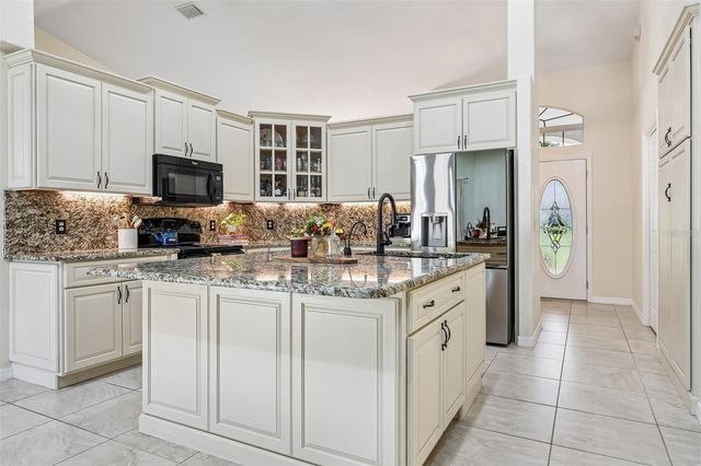 64 LAKE DIAMOND BOULEVARD, Ocala, FL 34472